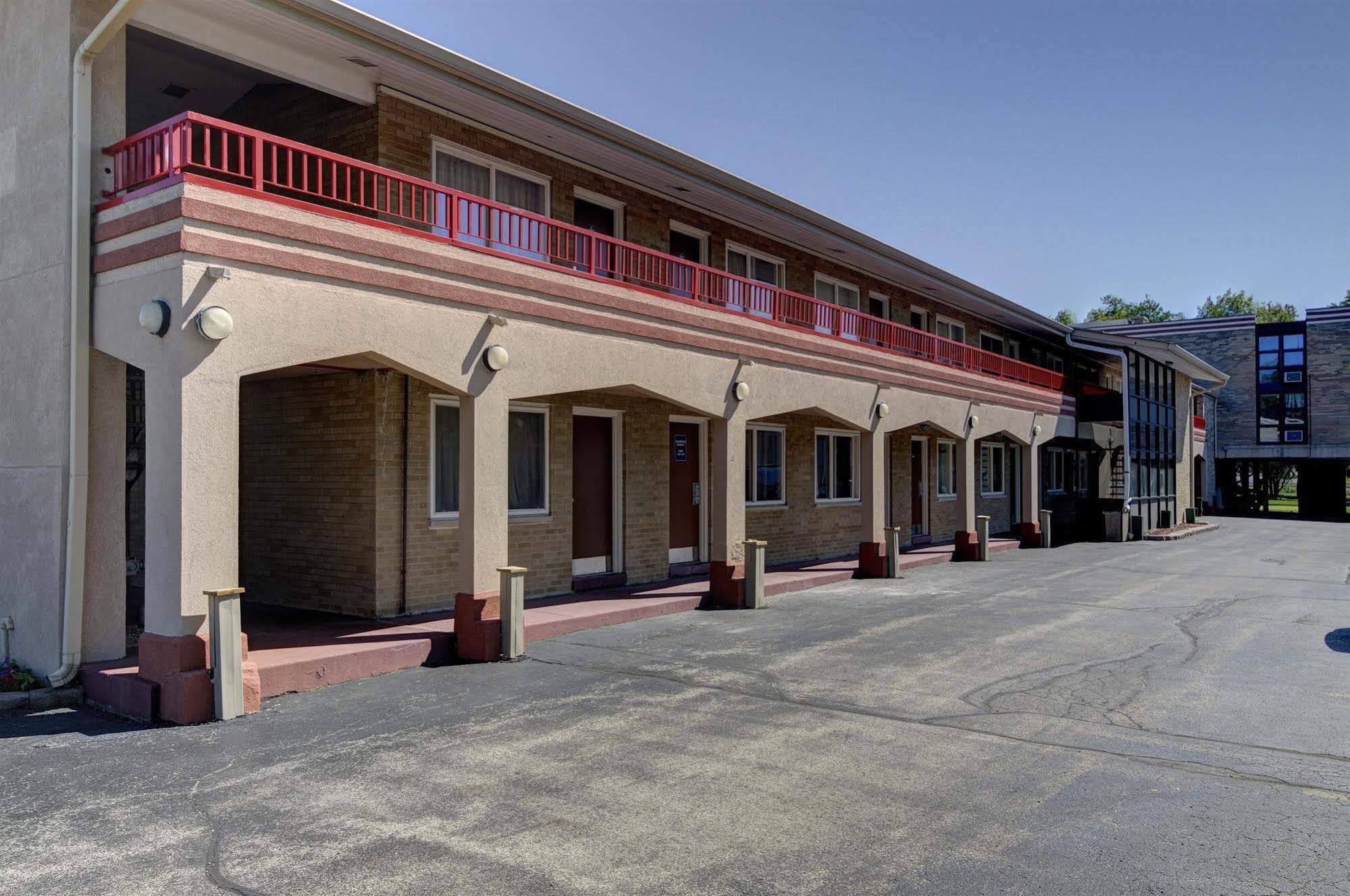 Fairbridge Inn Express - Barrington Exterior photo