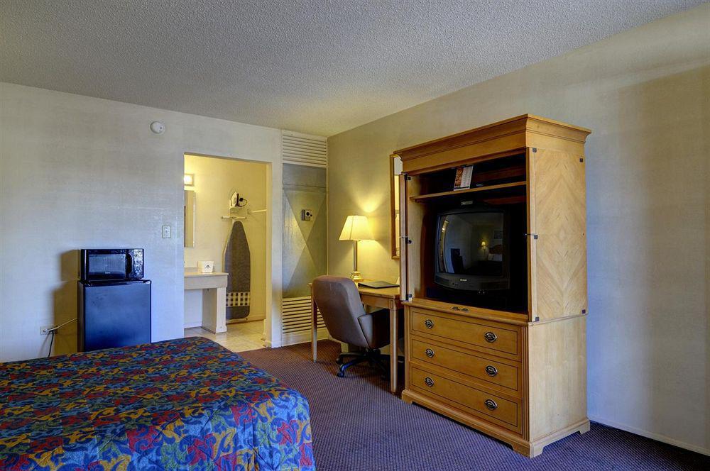 Fairbridge Inn Express - Barrington Room photo